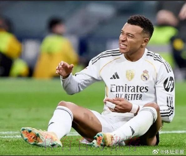 记者：姆巴佩左手无名指骨折 不过对曼城可以出战